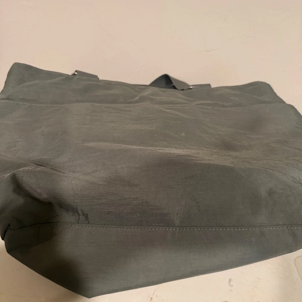 Baggallini Tote Bag Womens Large Gray Nylon Good Travel Shoulder Purse Pocket
